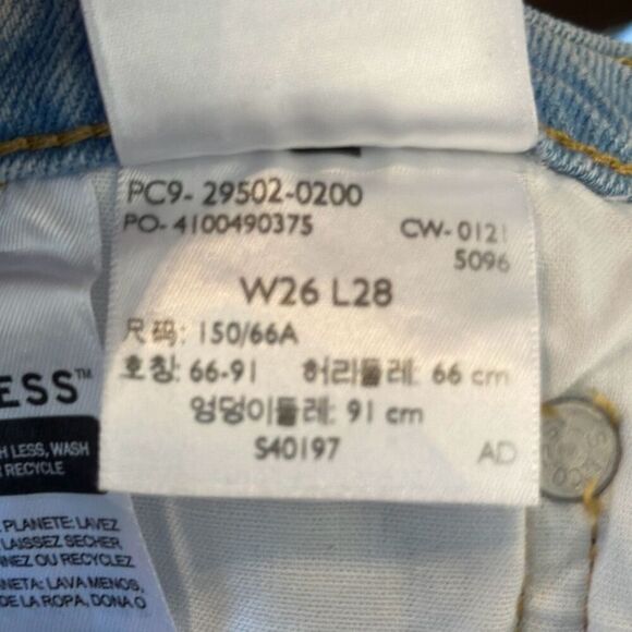 Levi’s 501 90s Light Wash Skinny Jeans size W26 x L28 Button Fly Raw Hem - Picture 13 of 13